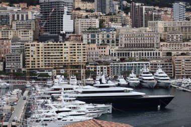 Monaco yatları Monte Carlo civarında liman kenti 03 Nisan 2025