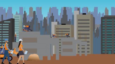 İnşaat alanı, şehrin sınırında mühendisler ve inşa makineleriyle çalışıyor.