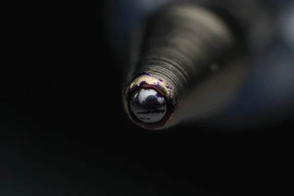 鉛筆のボールポイントのクローズアップ写真です — ストック写真