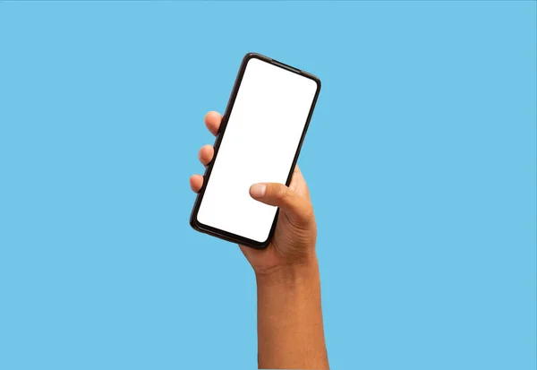 Mann Hält Handy Mit Weißem Bildschirm — Stockfoto
