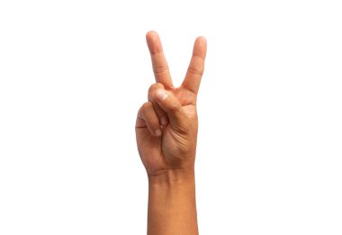 Beyaz arkaplanda barış işareti yapan parmaklar
