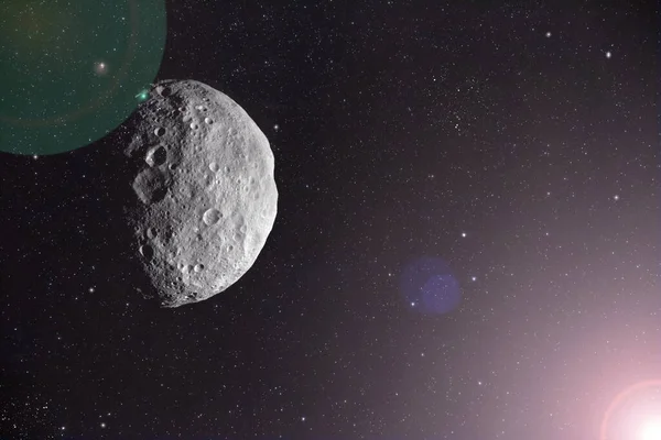 Duży Meteoryt Unoszący Się Kosmosie Świecący Przez Słońce — Zdjęcie stockowe