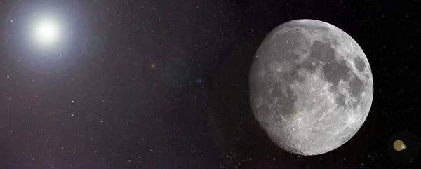Panorama Över Den Ljusa Månen Med Den Gula Solen Hög — Stockfoto