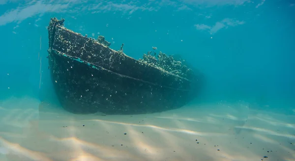Amazing Ship Wreck Sous Mer Avec Bon Éclairage — Photo