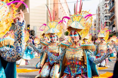Badajoz, Spain, sunday. February 19 2023. Parade through the streets of Badajoz, group called Los mismos