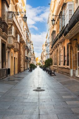 Cadiz 'in Eski Şehir Sokağı, Endülüs, İspanya