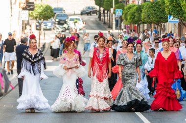 Ronda, İspanya, Moday. Eylül 12024. Ronda, Malaga, Endülüs 'teki Pedro Romero Panayırı' nın Goyesk Kadınları
