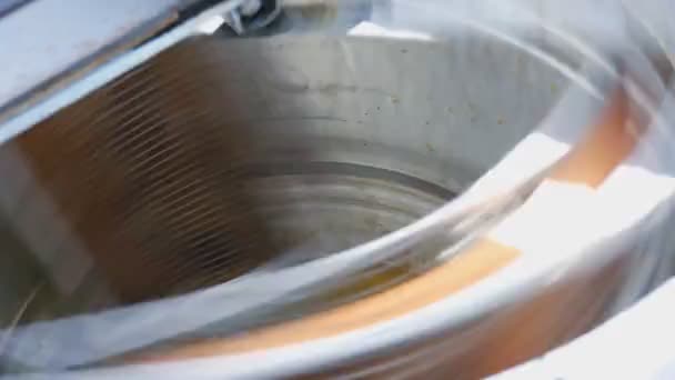 Manual Centrifuge Device Spin Honey Cells Extractor Device Spins Honey — Stock Video