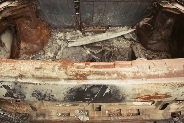 Całkowicie Spalone Szczątki Pojazdu Całkowicie Zniszczone Przez Pożar — Zdjęcie stockowe