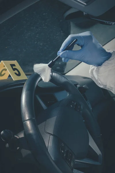 Расследование Места Преступления Поиск Разработка Отпечатков Пальцев Автомобиле — стоковое фото