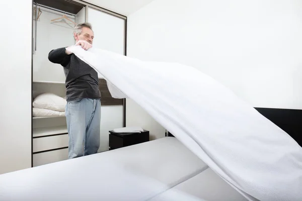 Older Man Working Bedroom Making Bed — Stock Photo, Image