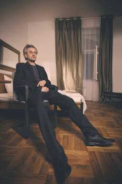 Suç çetesinin eski üyesi otel odasında vurularak öldürüldü.