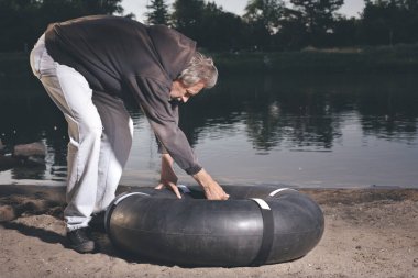 Su fotoğrafçılığı için yüzen ışık standı sistemi test ediliyor