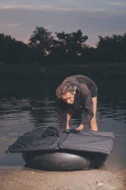 Su fotoğrafçılığı için yüzen ışık standı sistemi test ediliyor