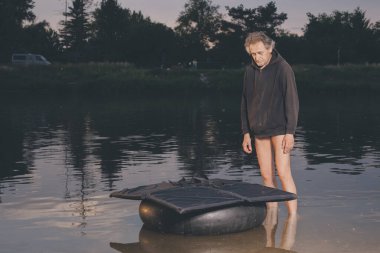 Su fotoğrafçılığı için yüzen ışık standı sistemi test ediliyor