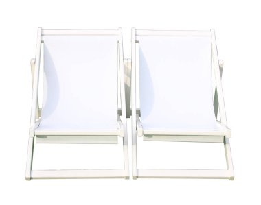 Beyaz plaj güvertesi kanvas koltuğu beyaz sırtüstü izole edilmiş