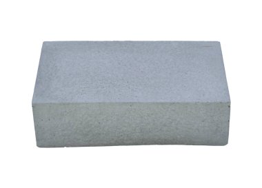 Beyaz arkaplanda izole edilmiş kozmetik veya cilt bakım ürünlerini göstermek için somut şablon podyum temeli