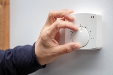 Merkezi Isıtma Termostatı Kontrol Aracı Ayarlaması