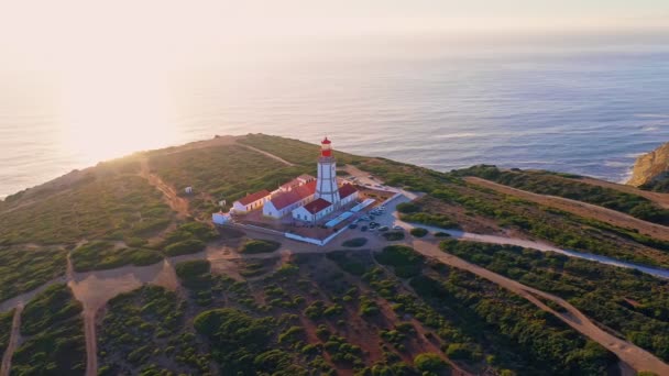 Mengorbit Pesawat Tanpa Awak Ditembak Dari Mercusuar Cabo Espichel Atau — Stok Video