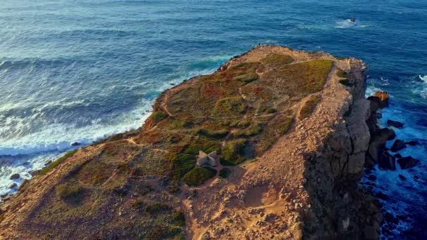 Drone Perspective Top View Ocean Waves Break Rocky Shores Drone — Stock Video
