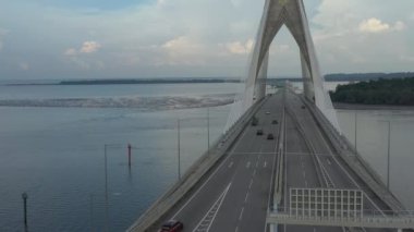 Güneydoğu Asya 'nın en uzun köprüsünün insansız hava aracı görüntüsü,' Sultan Hacı Omar Ali Saifuddien Köprüsü 'olarak bilinen Brunei Darussalam' da bulunan 'Temburong Köprüsü'