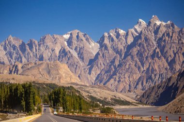 Passu Dağları manzaralı, Karakoram Otoyolu Yukarı Hunza, Pakistan