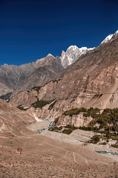 Río Que Pasa Por Las Montañas Pakistán —  Fotos de Stock