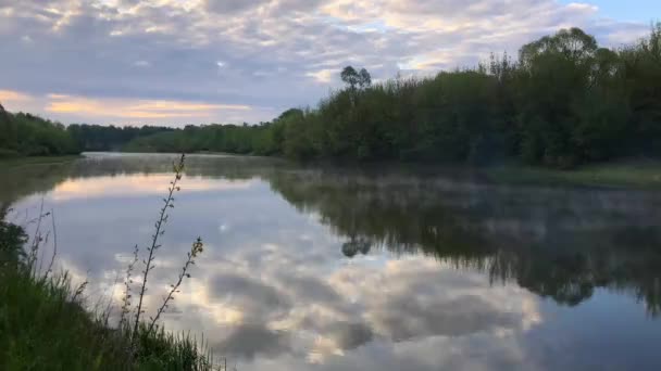 Piękny Wschód Słońca Upływ Czasu Nad Rzeką Krajobraz Ukrainie — Wideo stockowe