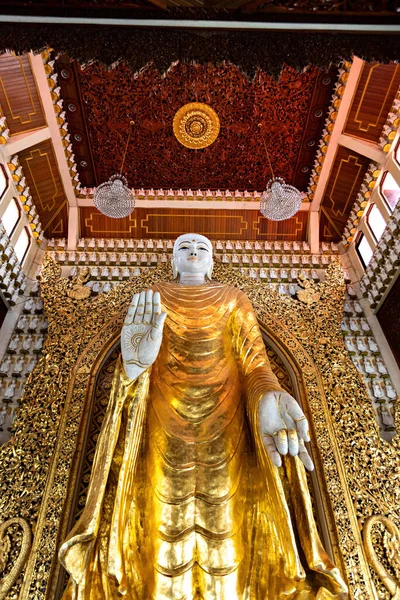 Goldene Buddha Statue Burmesischen Buddhistischen Tempel Dhammikarama Penang Malaysia — Stockfoto
