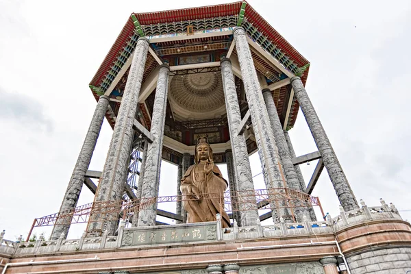 マレーシア ペナン州ジョージタウンにあるKek Lok Si寺院の仏塔 — ストック写真