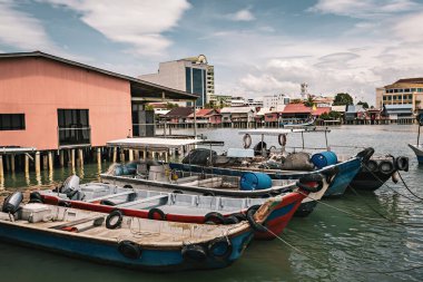 Tahta balıkçı tekneli tarihi Chew Jetty, Unesco Dünya Mirası alanı, George Town, Penang, Malezya