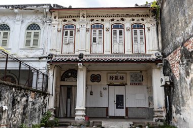 George Town 'un tarihi kısmı, George Town, Penang, Malezya' da geleneksel sömürge mimarisi.