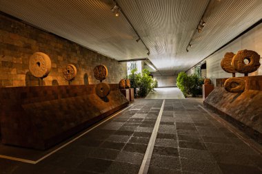 Mexico City 'deki Antropoloji Müzesi' nde sergi salonu.