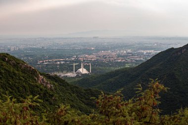 Pakistan, İslamabad 'daki Faisal Mescid Camii' nin havadan görünüşü.