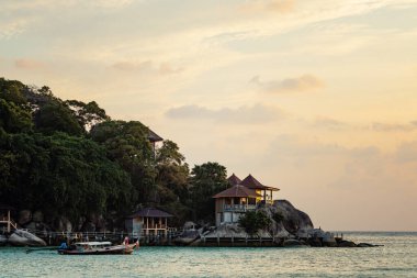 Koh Tao, Tayland 'daki tropikal villalar.