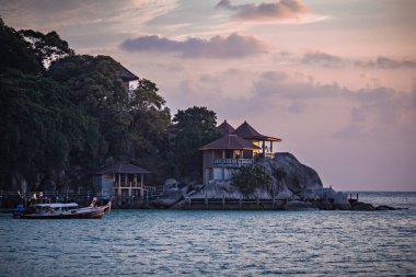 Koh Tao, Tayland 'daki tropikal villalar.
