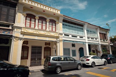 George Town 'un tarihi kısmı, George Town, Penang, Malezya' da geleneksel sömürge mimarisi.