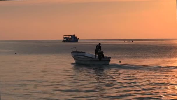 Spectacular Sunset Boats Sea Koh Tao Thailand — Videoclip de stoc
