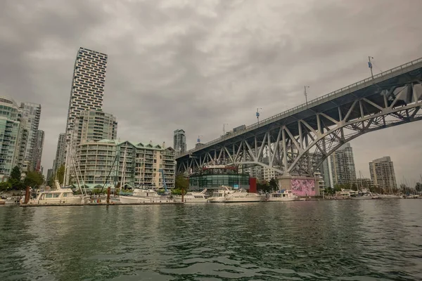 Пристань Острова Ґренвіль Житлові Будівлі Центрі Ванкувера Канаді — стокове фото