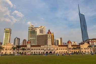 Kuala Lumpur Kuala Lumpur şehir merkezindeki Merdeka Meydanı 'ndan ufuk çizgisi görünümü