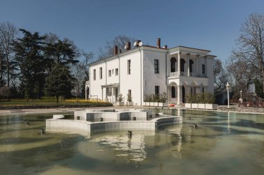 Emirgan Parkı 'ndaki Beyaz Saray Konağı İstanbul Türkiye