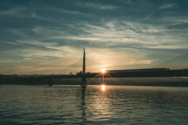 Blick Auf Die Istanbuler Bosporusbrücke Bei Sonnenuntergang Istanbul Türkei — Stockfoto