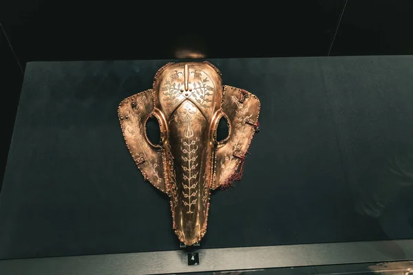 Stock image An armor for horse's head. (16th century), Topkapi Sarayi Museum, Istanbul