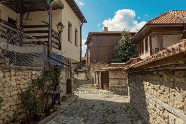 Nessebar eski kasaba manzarası, Nessebar 'daki eski taş ve ahşap evler, UNESCO Mirası sahası, Bulgaristan
