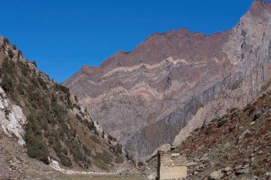 Nanga Parbat Dağı Zirvesi 'ne giden yol üzerindeki manzara, Pakistan ana kamp yürüyüşü.
