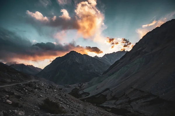 Shandur Pass Στο Ηλιοβασίλεμα Που Βρίσκεται Στο Ghizer Περιοχή Gilgit — Φωτογραφία Αρχείου