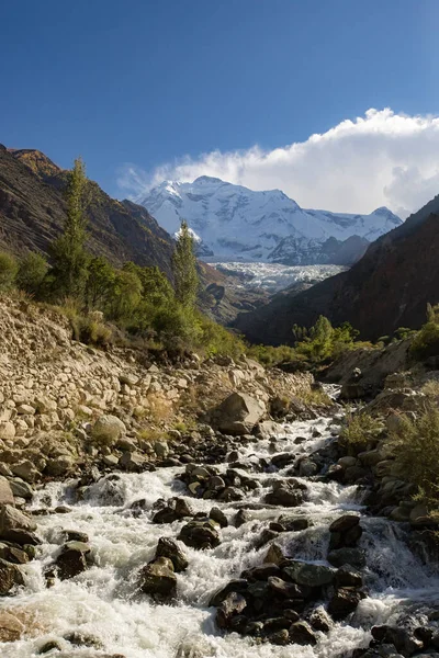 Widok Góry Rakaposhi Wioski Minapin Pakistanie — Zdjęcie stockowe
