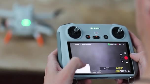 Nastavení Obrazovky Dálkového Ovládání Dronů Zavře — Stock video