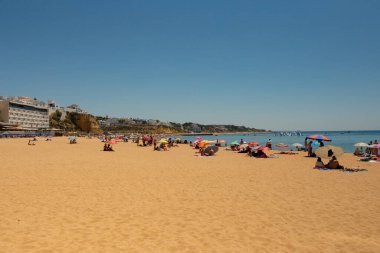 Albufeira plajı hava manzarası (Praia do Peneco), Güney Portekiz
