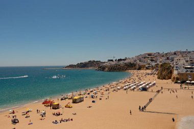 Albufeira plajı hava manzarası (Praia do Peneco), Güney Portekiz